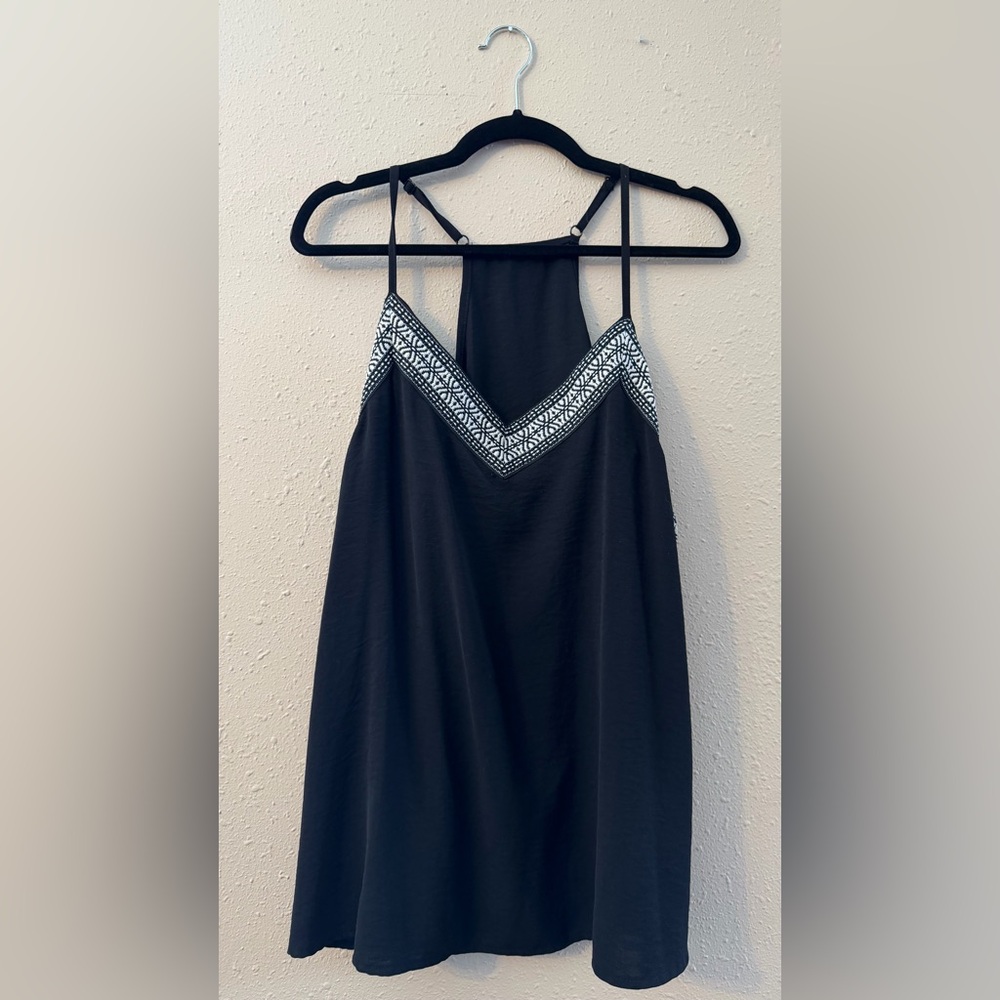Black and White Racerback Tank Top | Size: 2XL